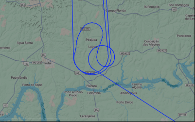 Avião KC-390 da FAB sobrevoa Colômbia e faz voltas sobre Pirajuba e Planura